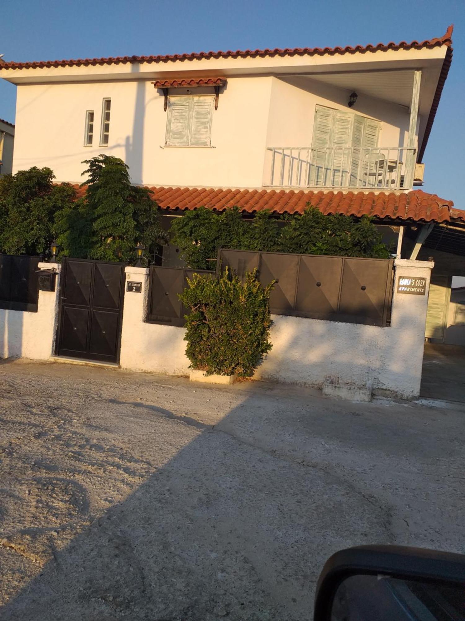 Roulas Cozy Apartments Artemida  Ruang foto