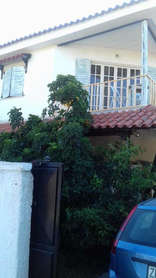 Roulas Cozy Apartments Artemida  Bagian luar foto